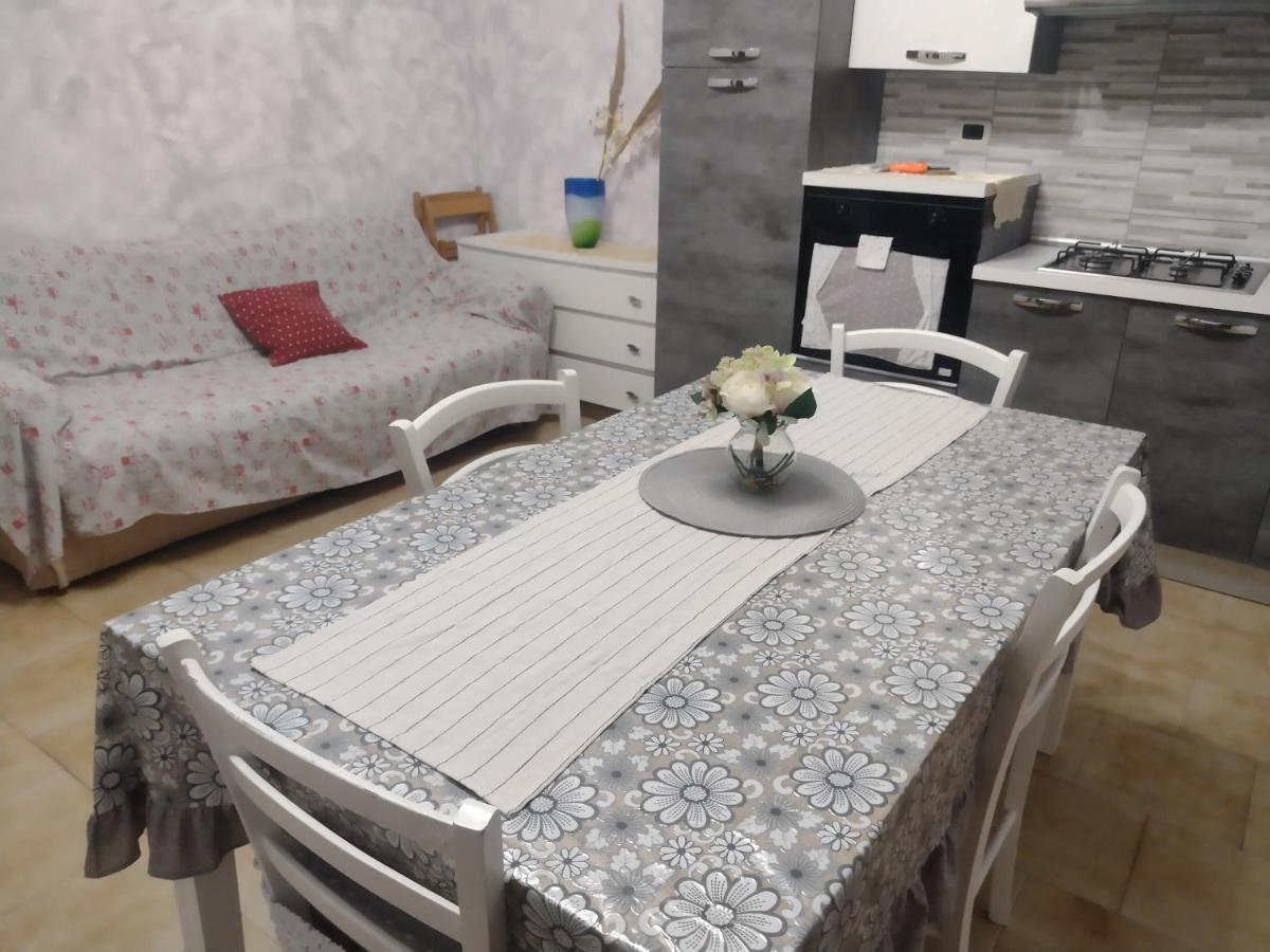 Dolce Casa Appartement Gonnesa Buitenkant foto
